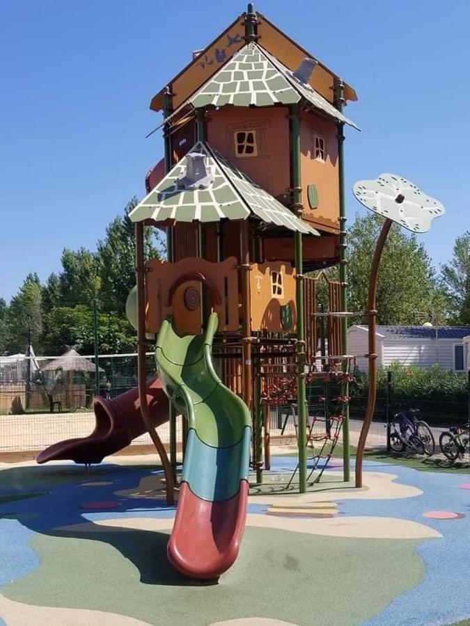 Mobilhome La Carabasse Vias Plage Dış mekan fotoğraf