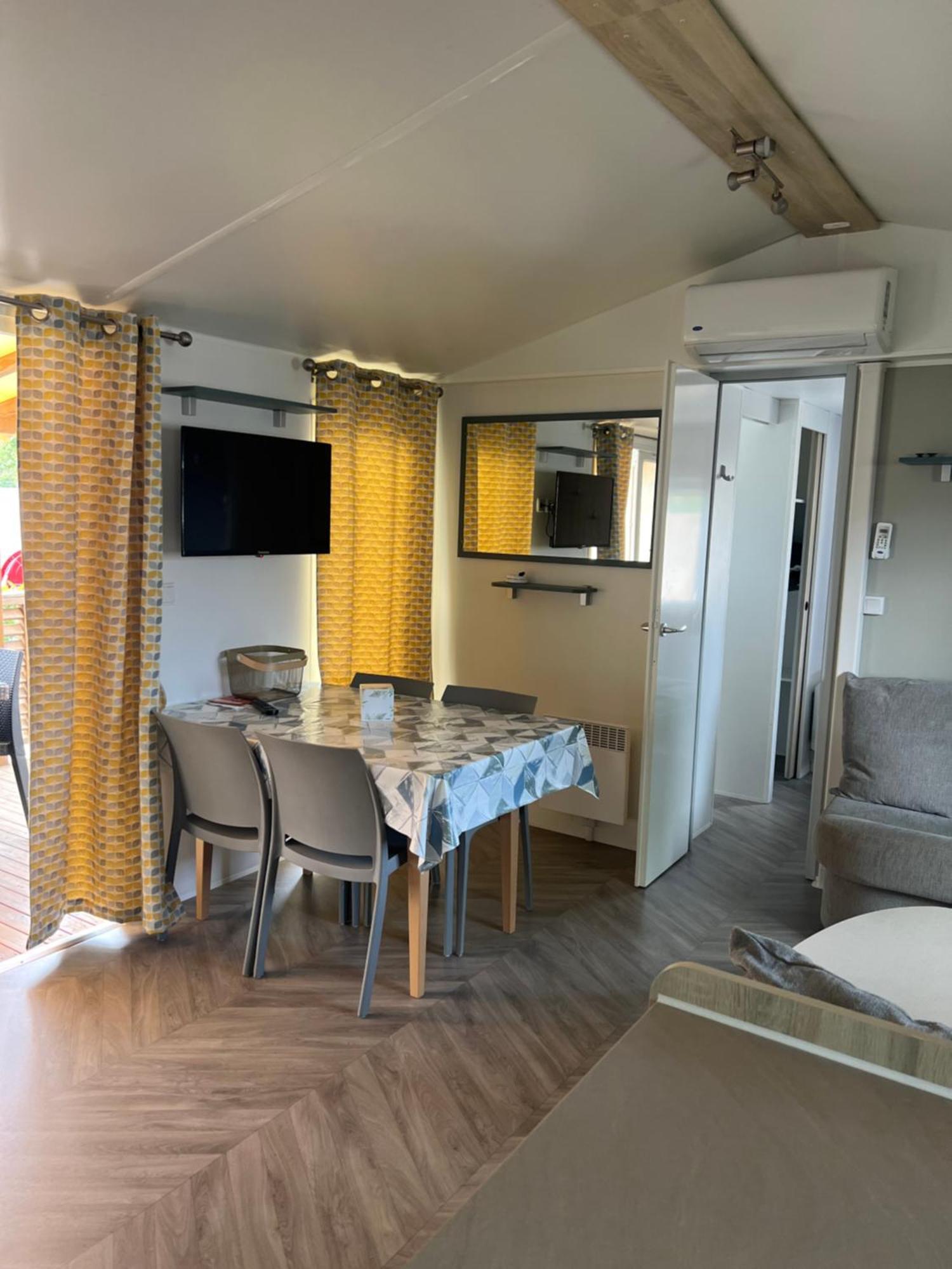 Mobilhome La Carabasse Vias Plage Dış mekan fotoğraf